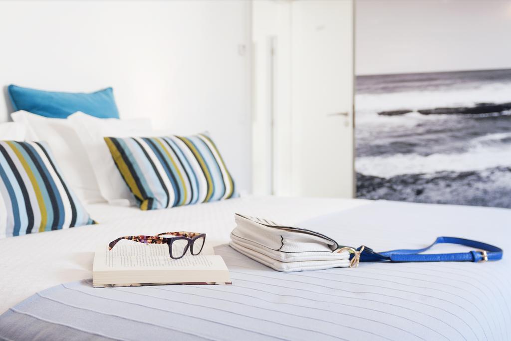 Beachouse - Surf, Bed & Breakfast Ericeira Quarto foto