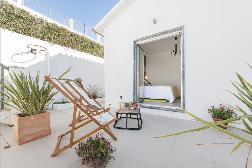 Beachouse - Surf, Bed & Breakfast Ericeira Quarto foto