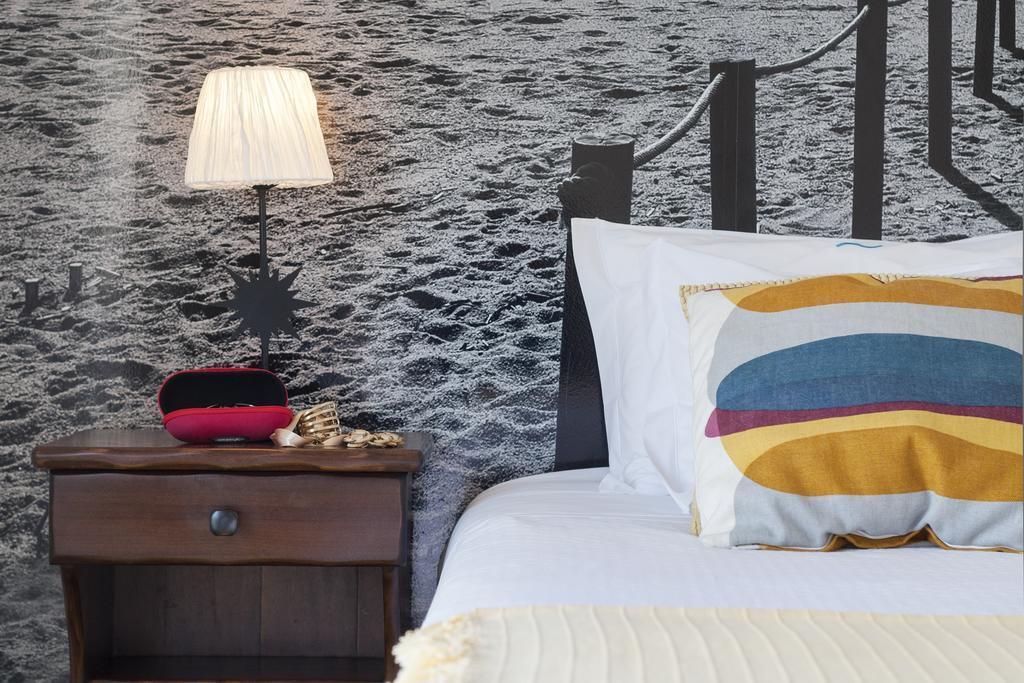 Beachouse - Surf, Bed & Breakfast Ericeira Quarto foto